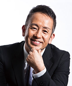 宮本亜門氏